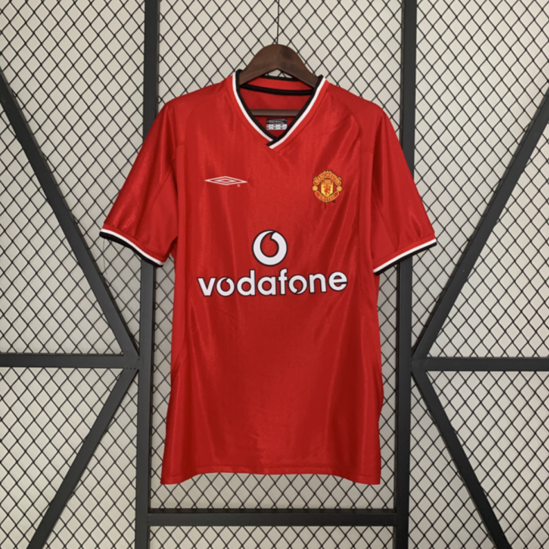 Retro Manchester United 00/02 Home Kit